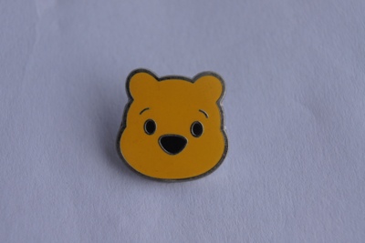 vini_lapel_pins